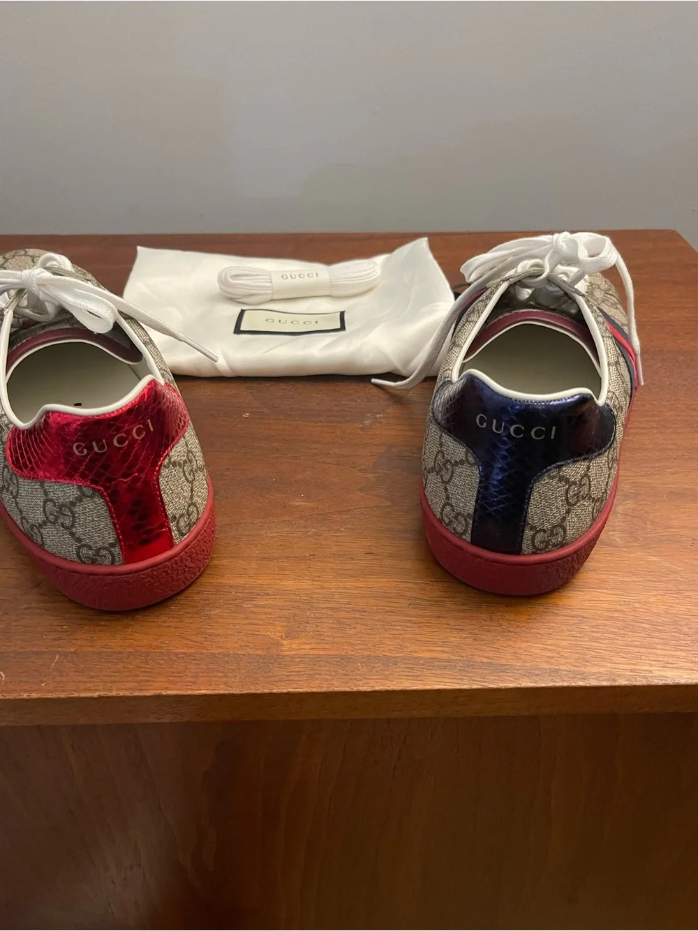 🦁 Gucci Ace GG Supreme Sneakers